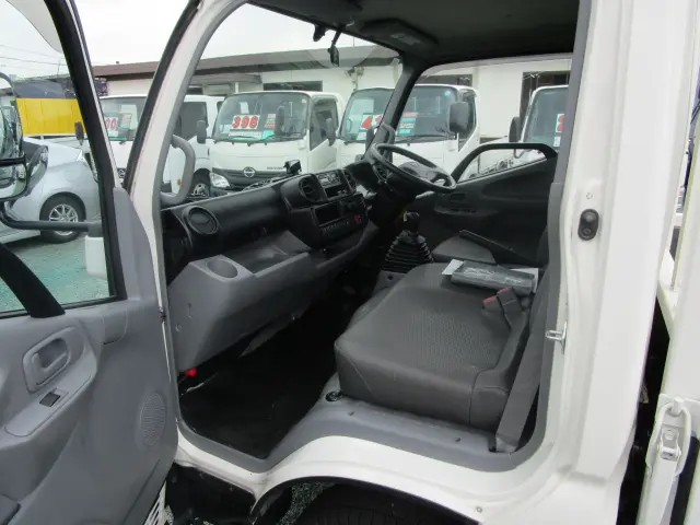 日野 デュトロ TKG-XZU605Mの写真13