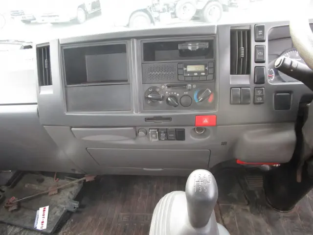 いすゞ エルフ TPG-NPR85ARの写真13