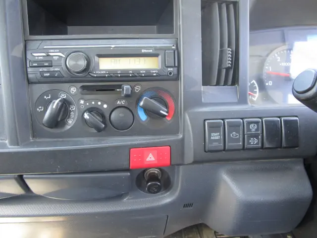 いすゞ エルフ 2RG-NJR88ADの写真15