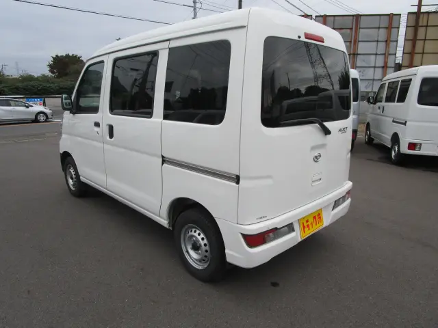 ダイハツ ハイゼットバン 3BD-S331V(4WD)の写真6