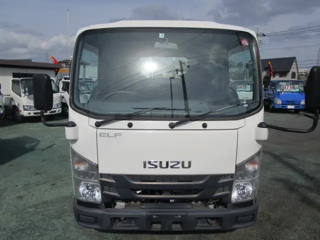いすゞ エルフ TPG-NLR85ARの写真2