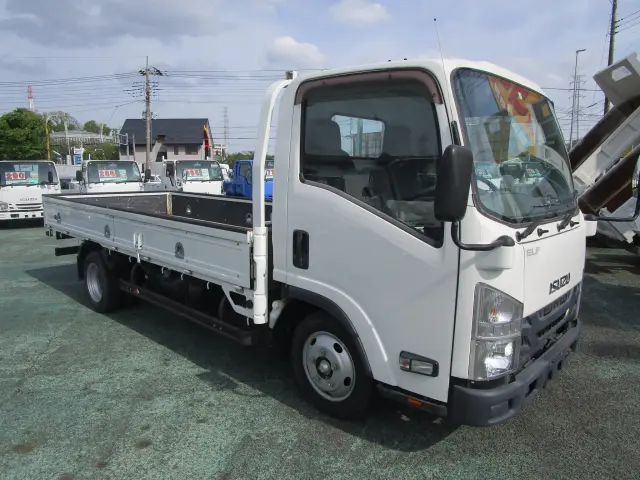 いすゞ エルフ TPG-NLR85ARの写真3