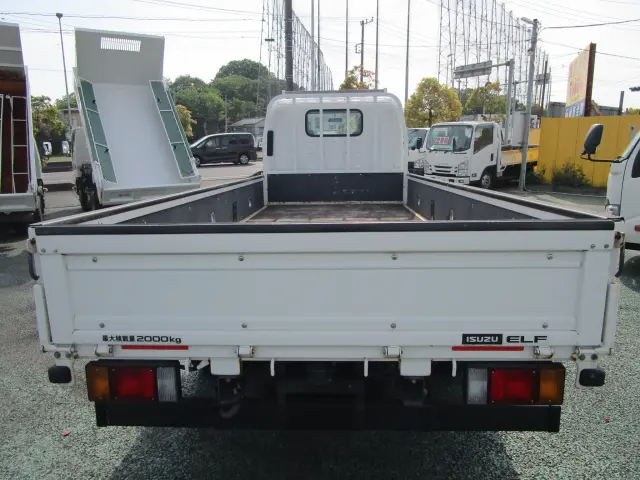 いすゞ エルフ TPG-NLR85ARの写真5