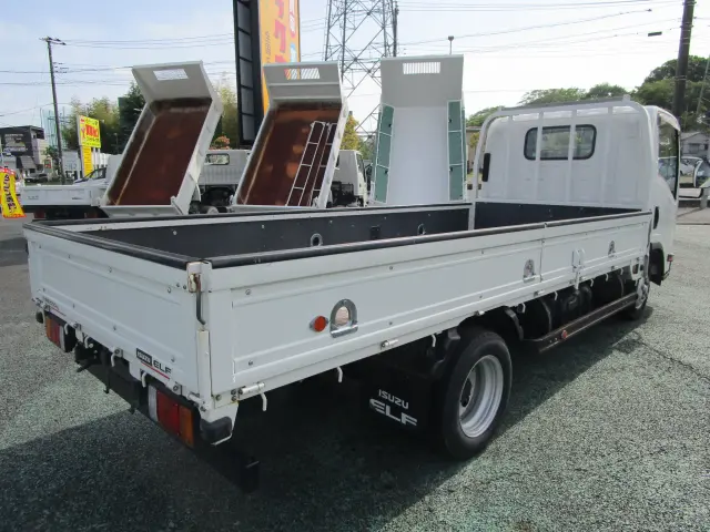 いすゞ エルフ TPG-NLR85ARの写真6