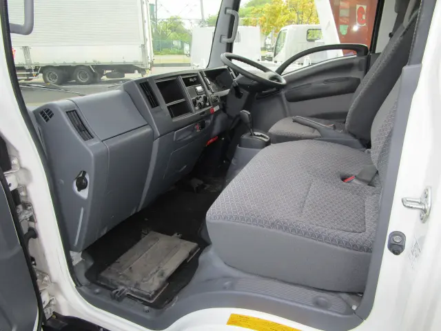 いすゞ エルフ TPG-NLR85ARの写真16