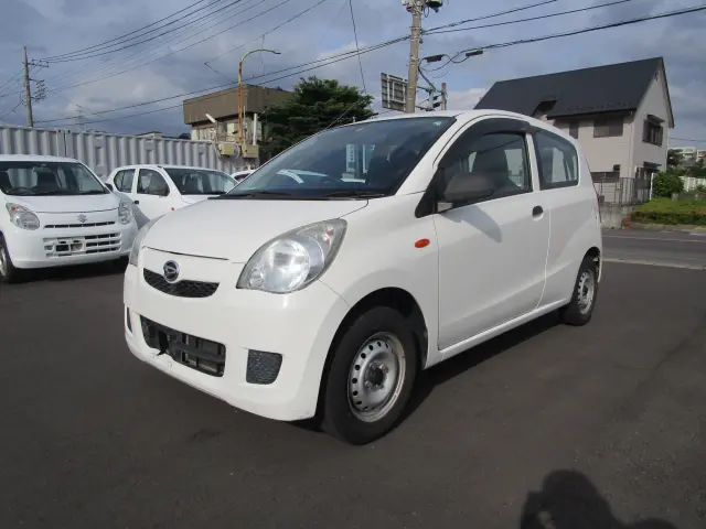 ダイハツ ミラバン HBD-L275Vの写真1
