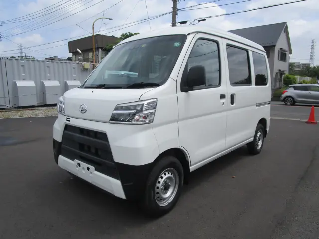 ダイハツ ハイゼットバン 3BD-S331V(4WD)の写真1