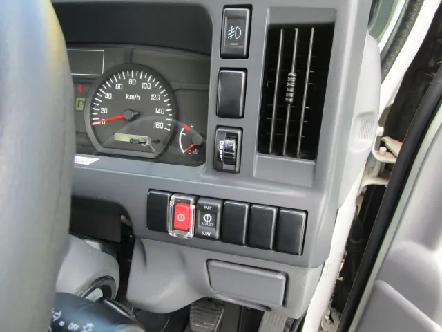 いすゞ エルフ TRG-NJR85Aの写真19