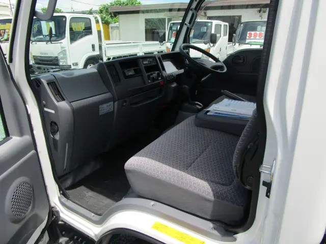 いすゞ エルフ TRG-NJR85Aの写真20