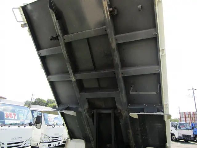 いすゞ エルフ 2RG-NKR88ADの写真11
