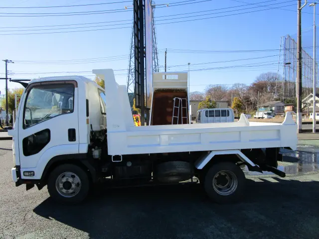 いすゞ フォワード の写真4