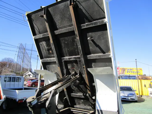 いすゞ フォワード の写真11