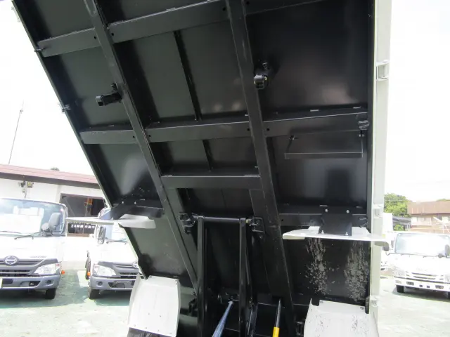 日野 デュトロ 2KG-XZU600Tの写真10