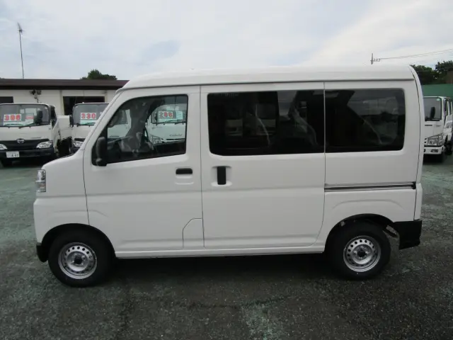 ダイハツ ハイゼットバン 3BD-S700Vの写真4