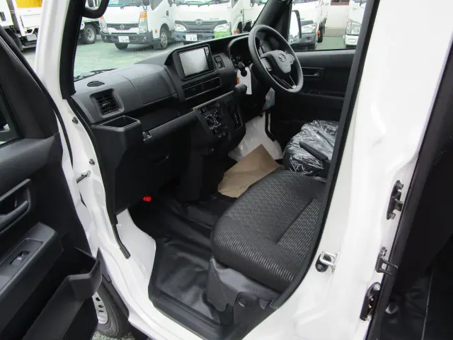 ダイハツ ハイゼットバン 3BD-S700Vの写真19