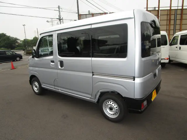 ダイハツ ハイゼットバン 3BD-S700Vの写真6