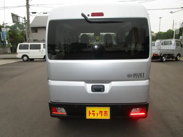 ダイハツ ハイゼットバン 3BD-S700Vの写真7