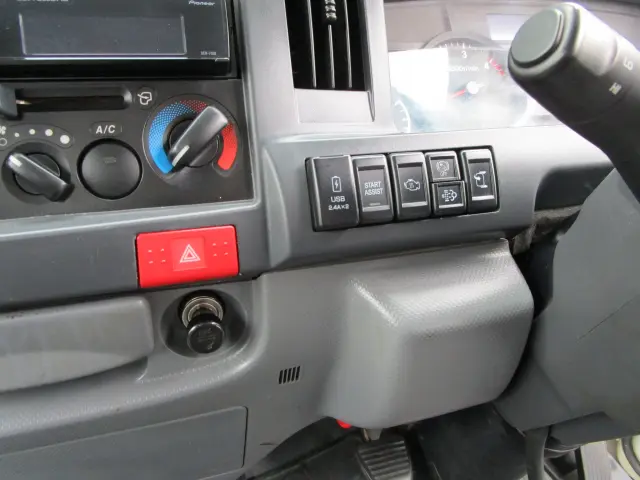 いすゞ エルフ 2RG-NKR88ADの写真19