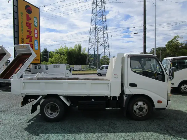 日野 デュトロ SKG-XZU620Iの写真4