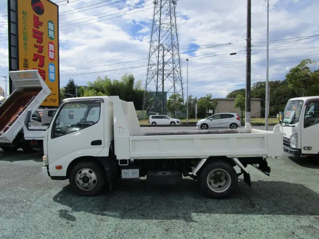 日野 デュトロ SKG-XZU620Iの写真5