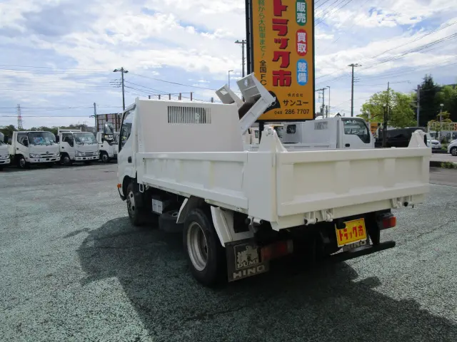 日野 デュトロ SKG-XZU620Iの写真6