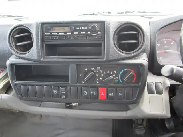 日野 デュトロ SKG-XZU620Iの写真18