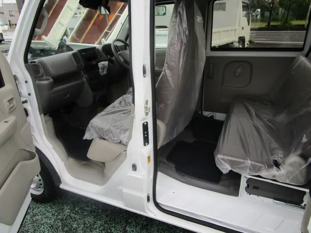 スズキ エブリイ 5BD-DA17Vの写真19