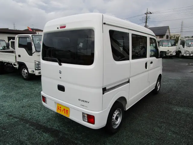 スズキ エブリイ 5BD-DA17Vの写真8
