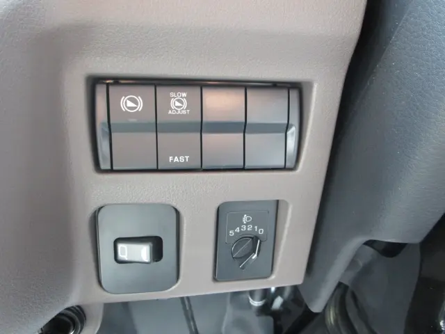 三菱 キャンター 2RG-FBA60の写真18