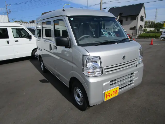 スズキ エブリイ 5BD-DA17Vの写真3