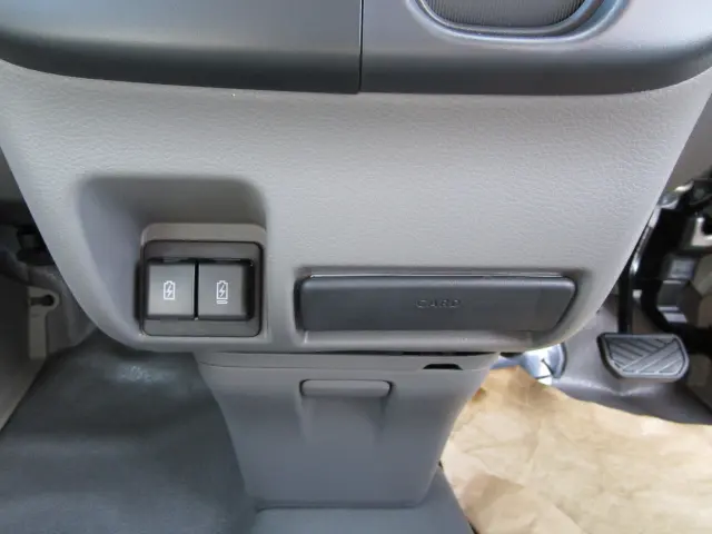 スズキ エブリイ 5BD-DA17Vの写真12