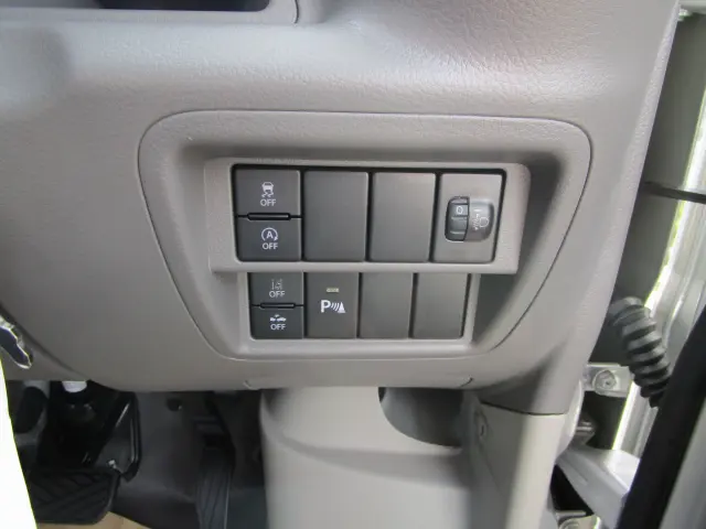 スズキ エブリイ 5BD-DA17Vの写真13