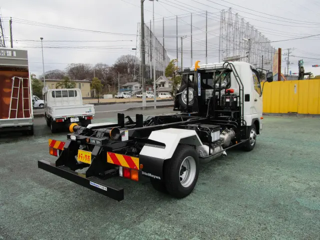 三菱 ファイター 2KG-FK72Fの写真8