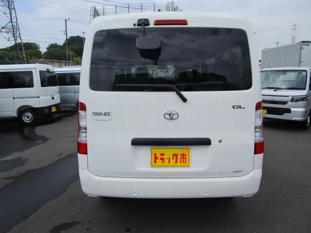 トヨタ タウンエースバン 5BF-S403M(2WD)の写真7