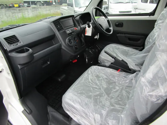 トヨタ タウンエースバン 5BF-S403M(2WD)の写真13