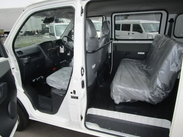 トヨタ タウンエースバン 5BF-S403M(2WD)の写真15