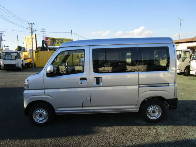 ダイハツ ハイゼットバン 3BD-S700Vの写真4