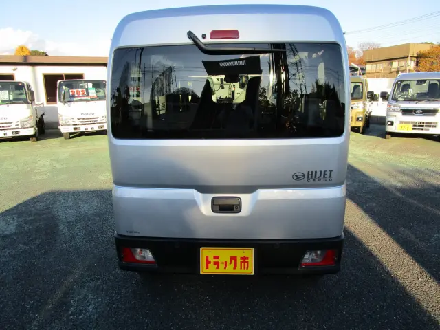 ダイハツ ハイゼットバン 3BD-S700Vの写真7