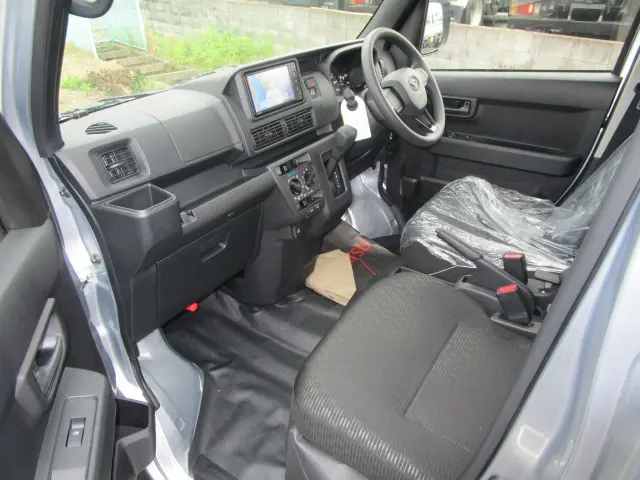 ダイハツ ハイゼットバン 3BD-S700Vの写真16