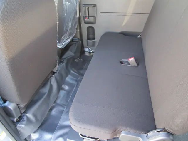 ダイハツ ハイゼットバン 3BD-S700Vの写真17