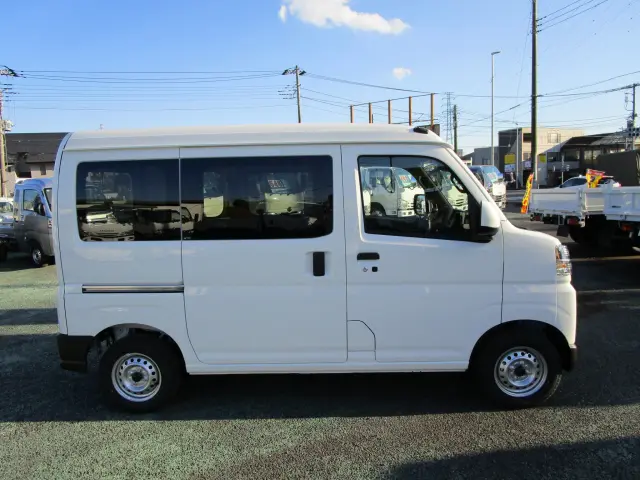 ダイハツ ハイゼットバン 3BD-S700Vの写真5