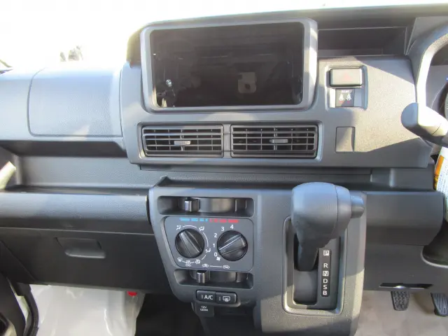 ダイハツ ハイゼットバン 3BD-S700Vの写真11