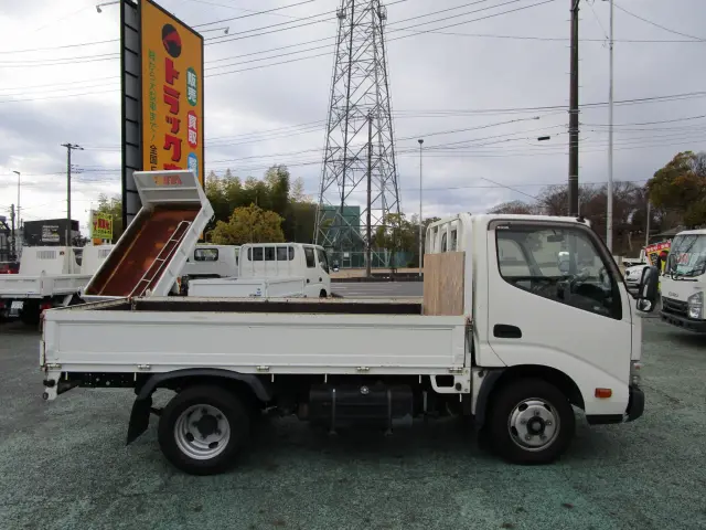 日野 デュトロ TKG-XZC605Mの写真5