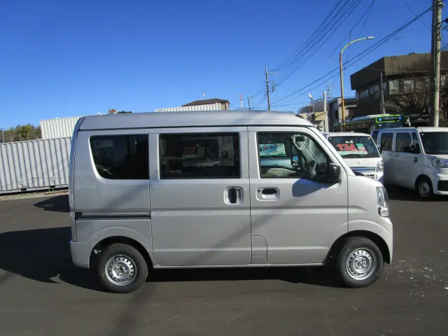 三菱 ミニキャブバン 5BD-DS17Vの写真5