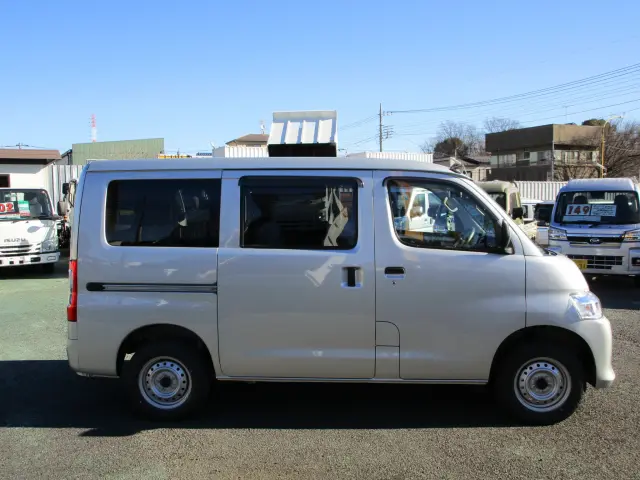 ダイハツ その他(ダイハツ) 5BF-S403Vの写真5