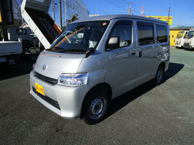 ダイハツ その他(ダイハツ) 5BF-S403Vの写真1