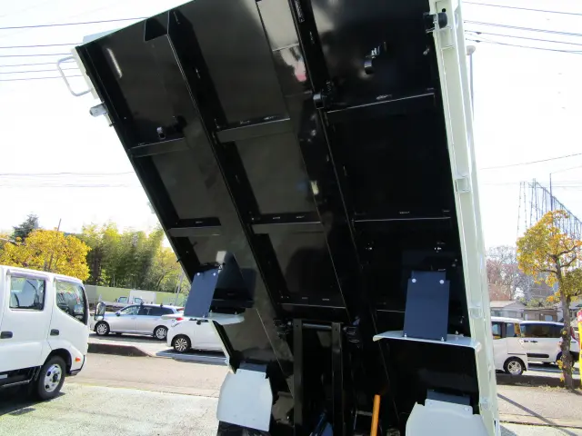 三菱 キャンター 2RG-FBA60の写真10