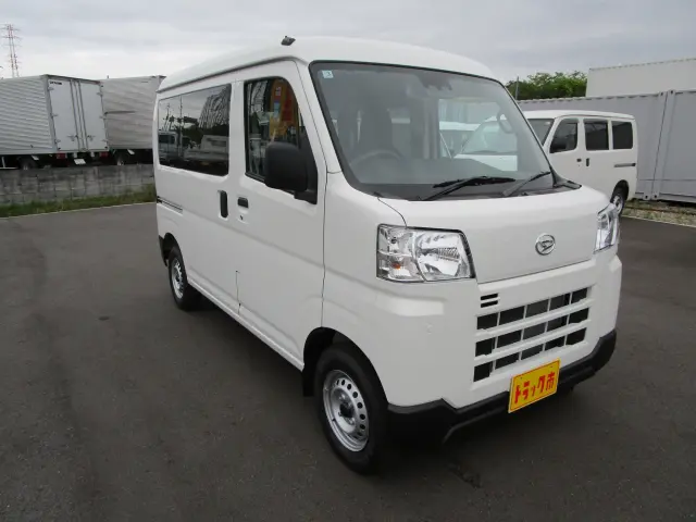 ダイハツ ハイゼットバン 3BD-S700V(2WD)の写真3