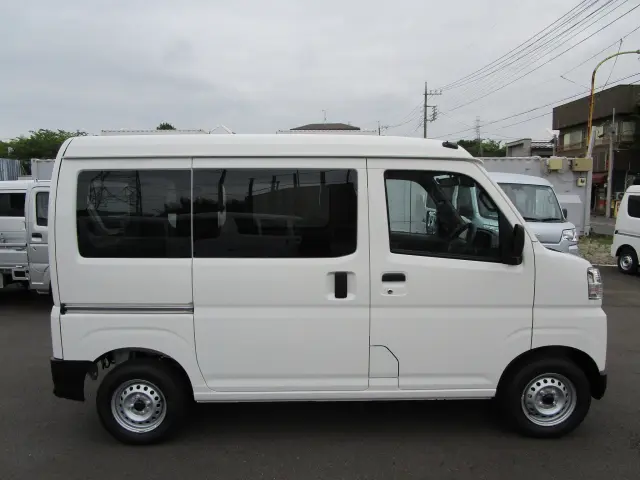 ダイハツ ハイゼットバン 3BD-S700V(2WD)の写真5