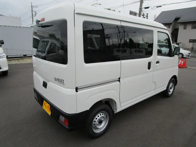 ダイハツ ハイゼットバン 3BD-S700V(2WD)の写真6